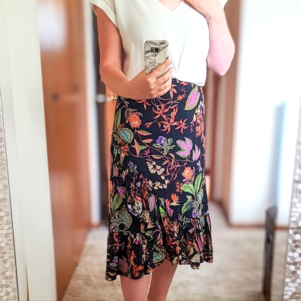 NWOT H&M Tropical Print Midi Skirt Black Hi-Lo Ruffle Viscose Small/Medium Color